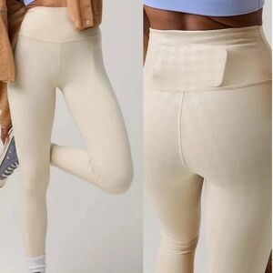 Aerie Cream Houndstooth leggings. Size M